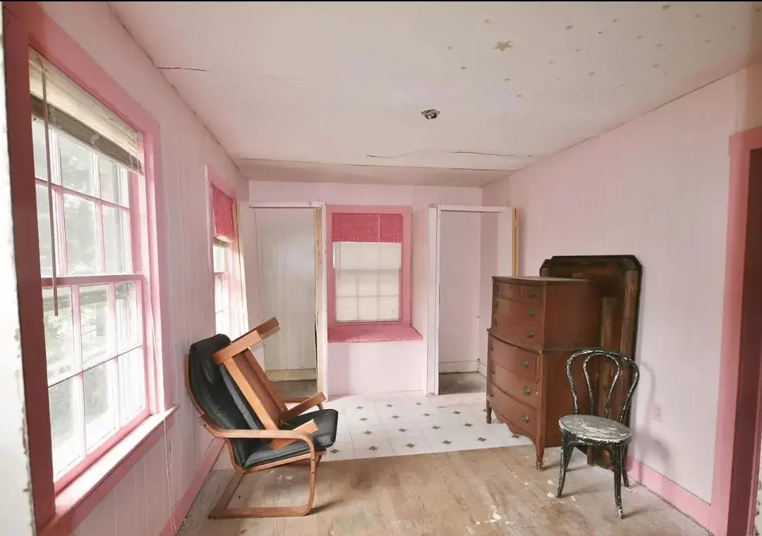 Bedroom_before (2)
